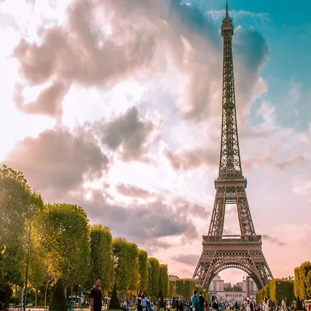 Bedroom 3 - Place Victor Hugo Trocadero - Bail Mobilite Paryż